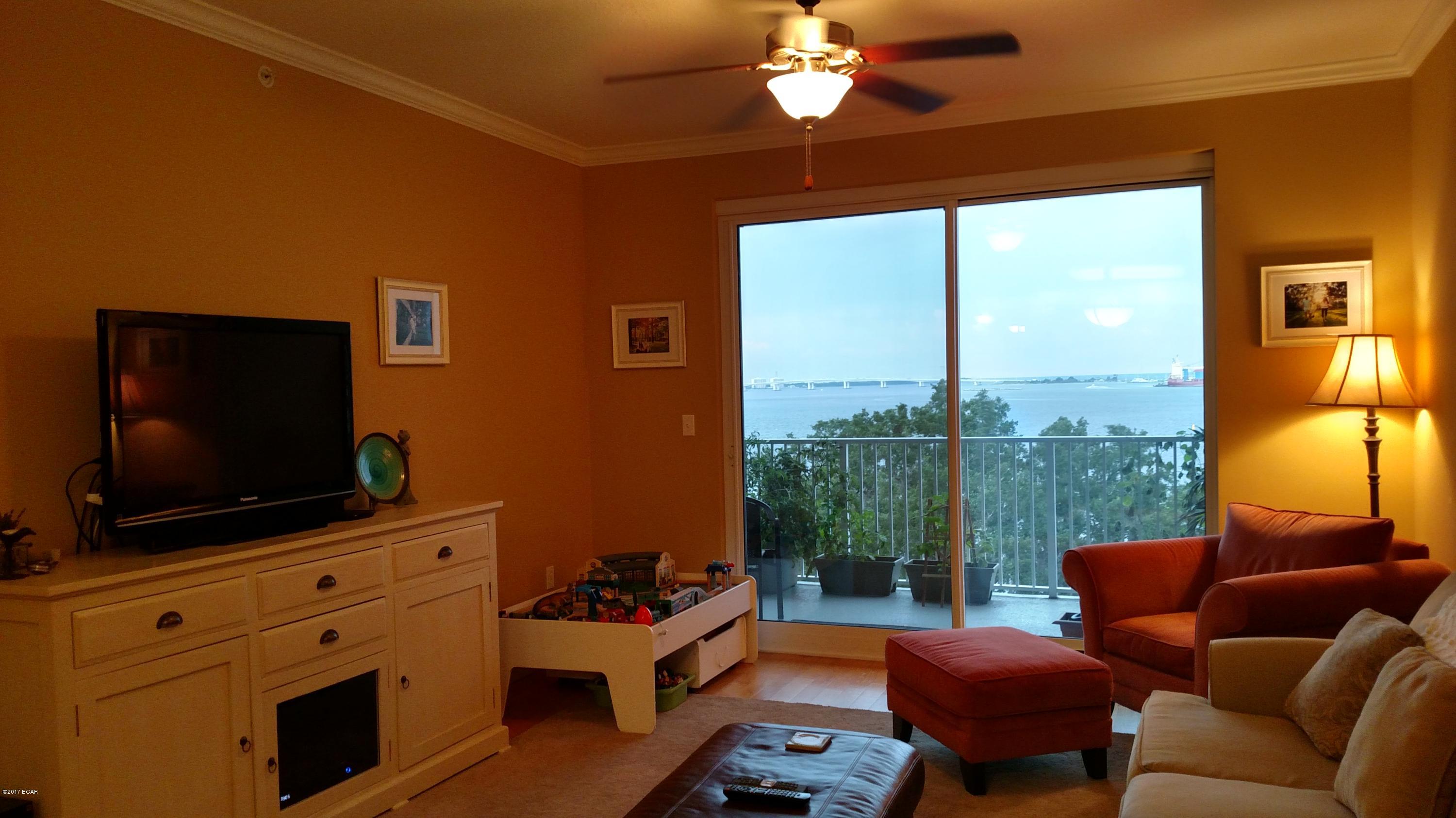 Magnolia Bay Club - Residential