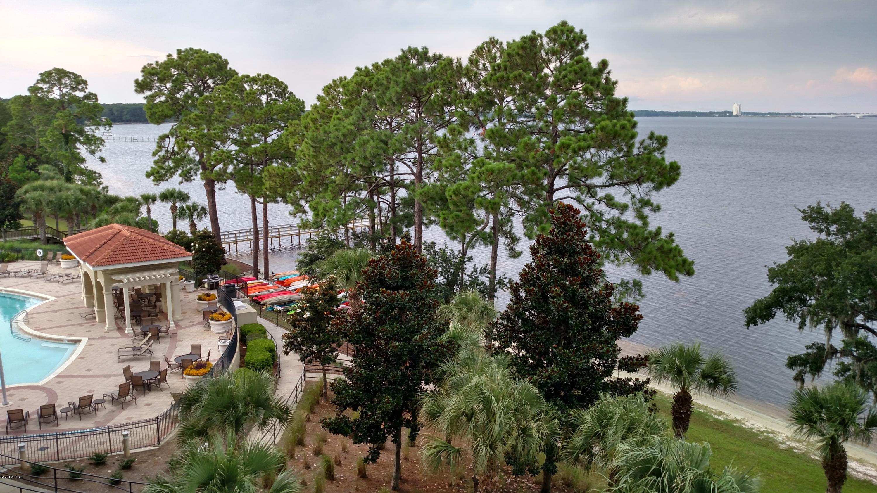 Magnolia Bay Club - Residential