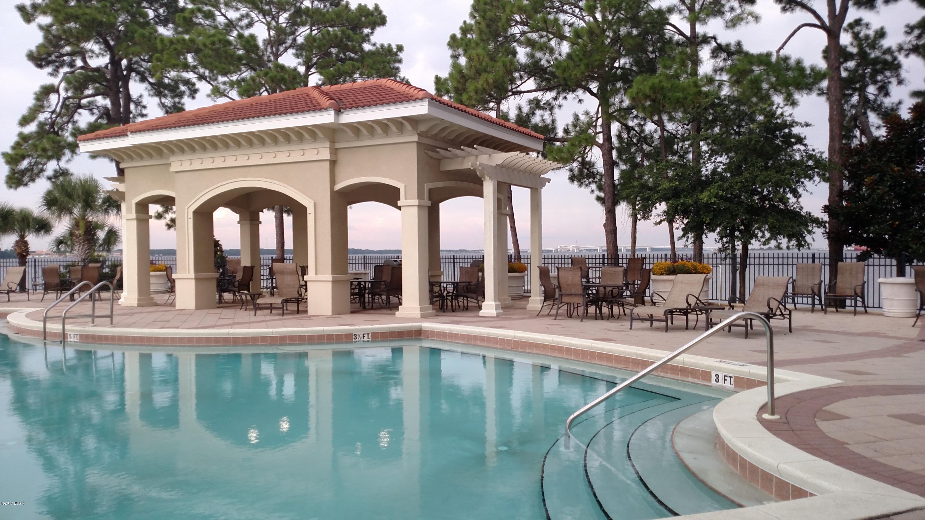 Magnolia Bay Club - Residential