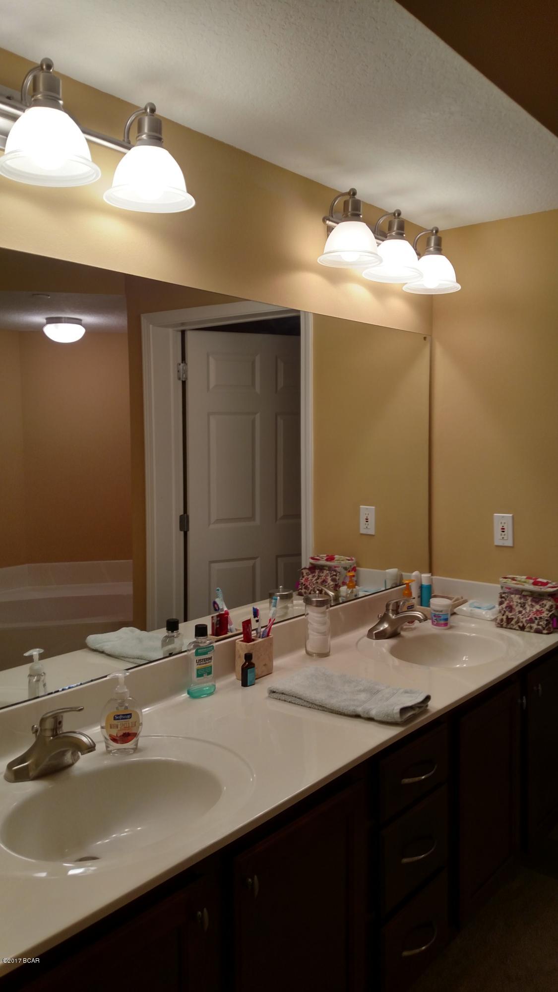 Magnolia Bay Club - Residential