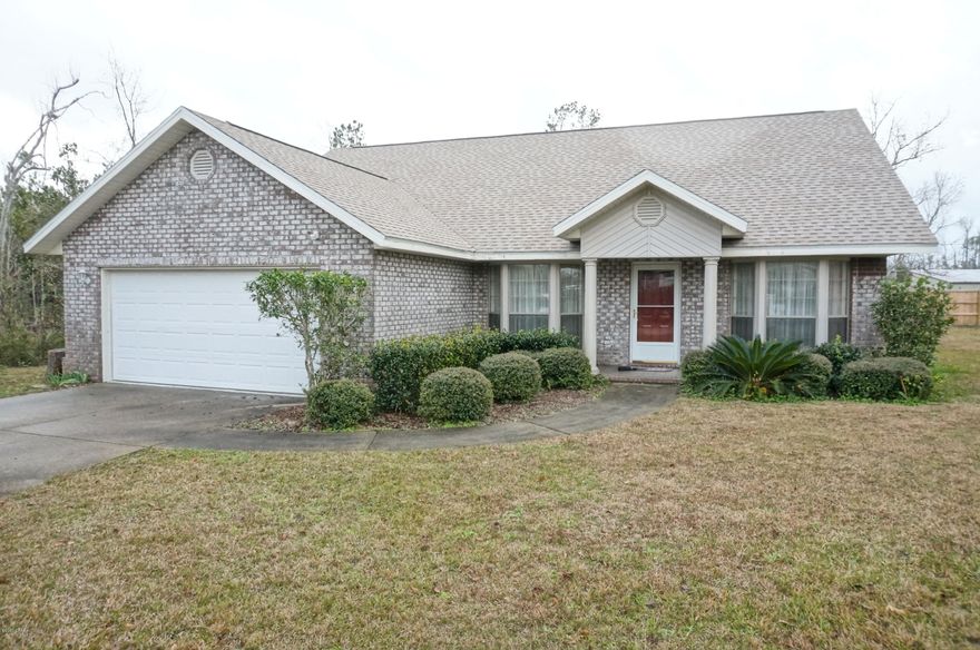 Wonderful home located at the end of a cul de sac, in a restricted over 55 community that acts like family. This 3/2 has an open floor plan with a master consisting of a large bathroom and walk- in closet. The kitchen is a culinary work space with ample storage and a long prep counter.

Entertaining space is increased with a screened in back patio overlooking a private yard equipped with competition horseshoe boxes.

This is a well built, cared for home.