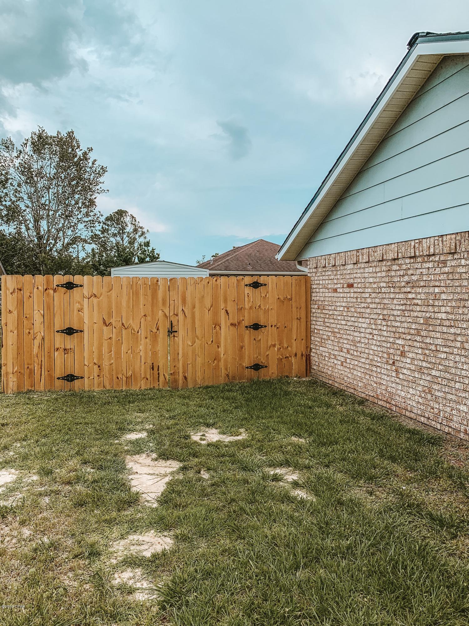 Venetian Villa 1st Add Replat - Residential