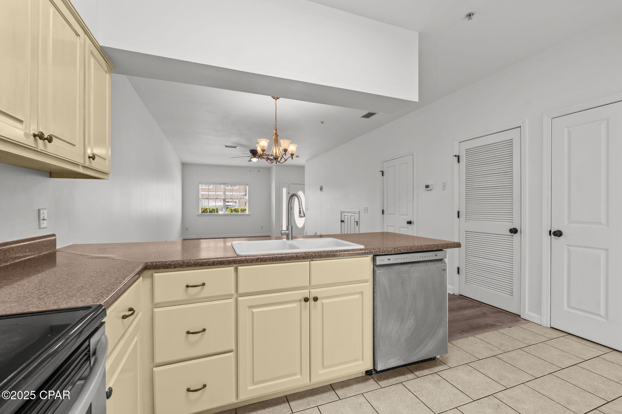 Annabella's Townhomes - Residential