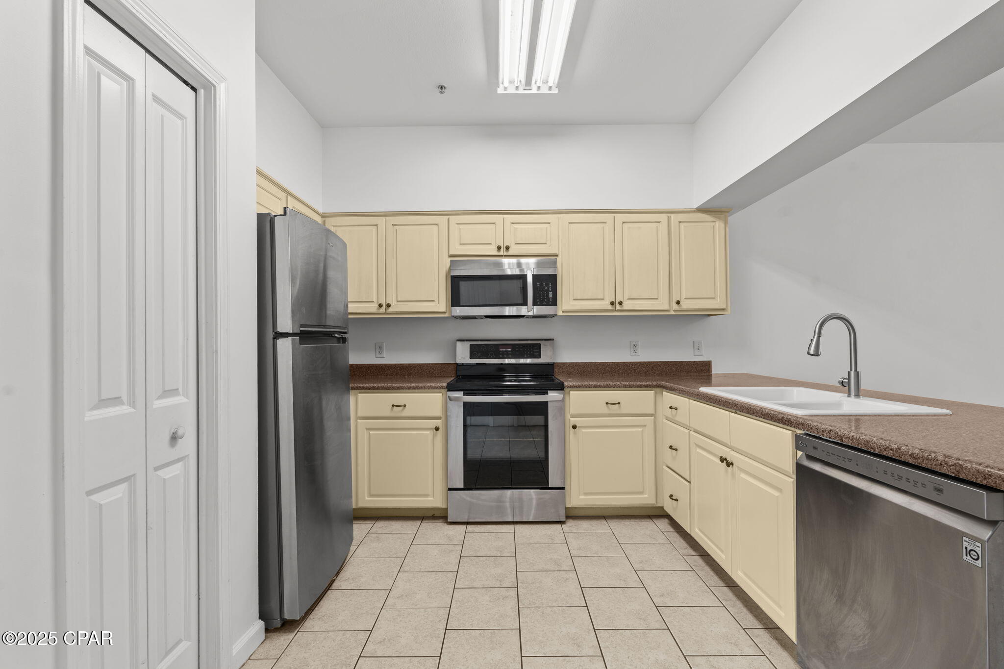 Annabella's Townhomes - Residential