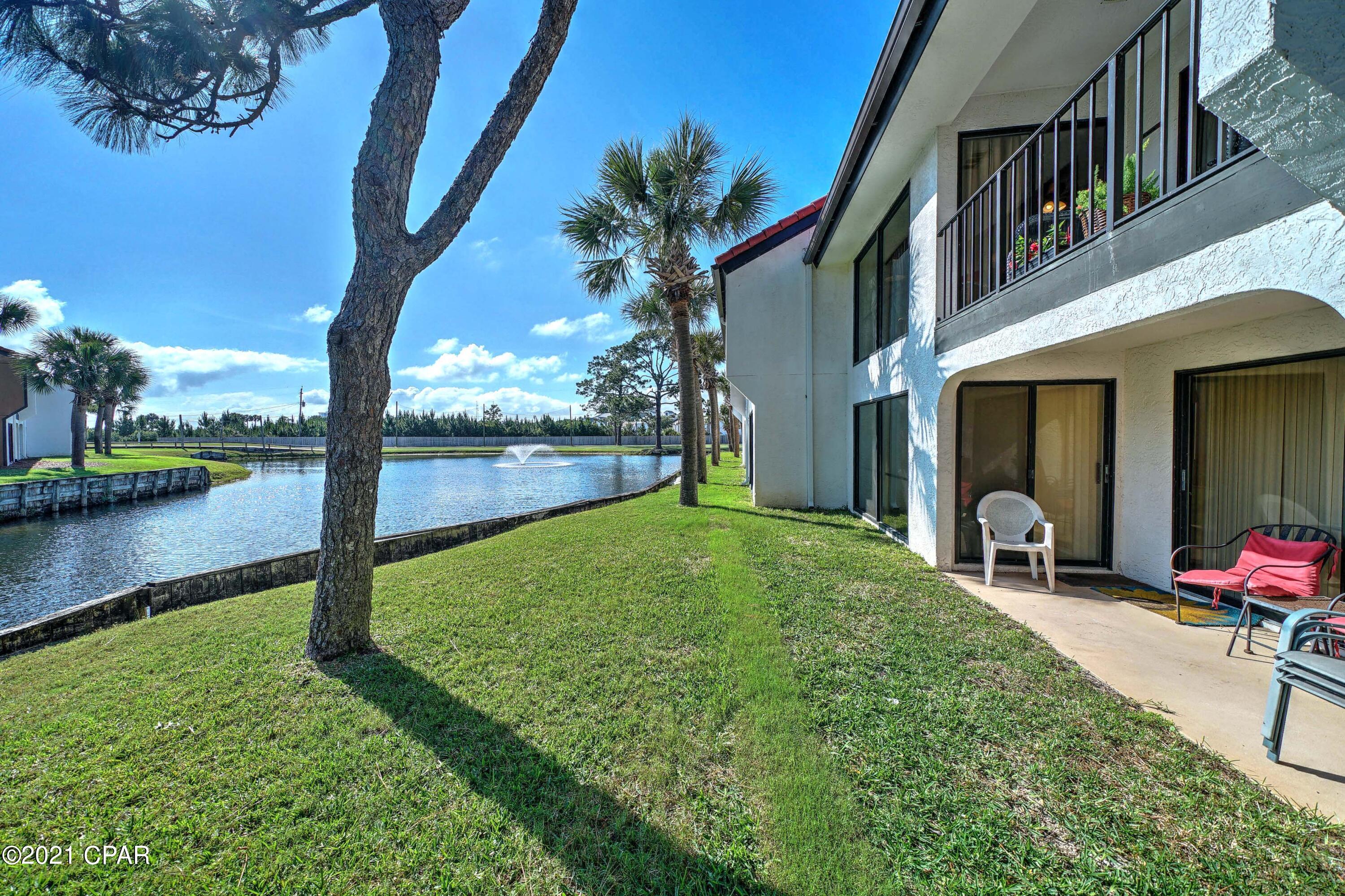 Edgewater Golf Villas V-C - Residential