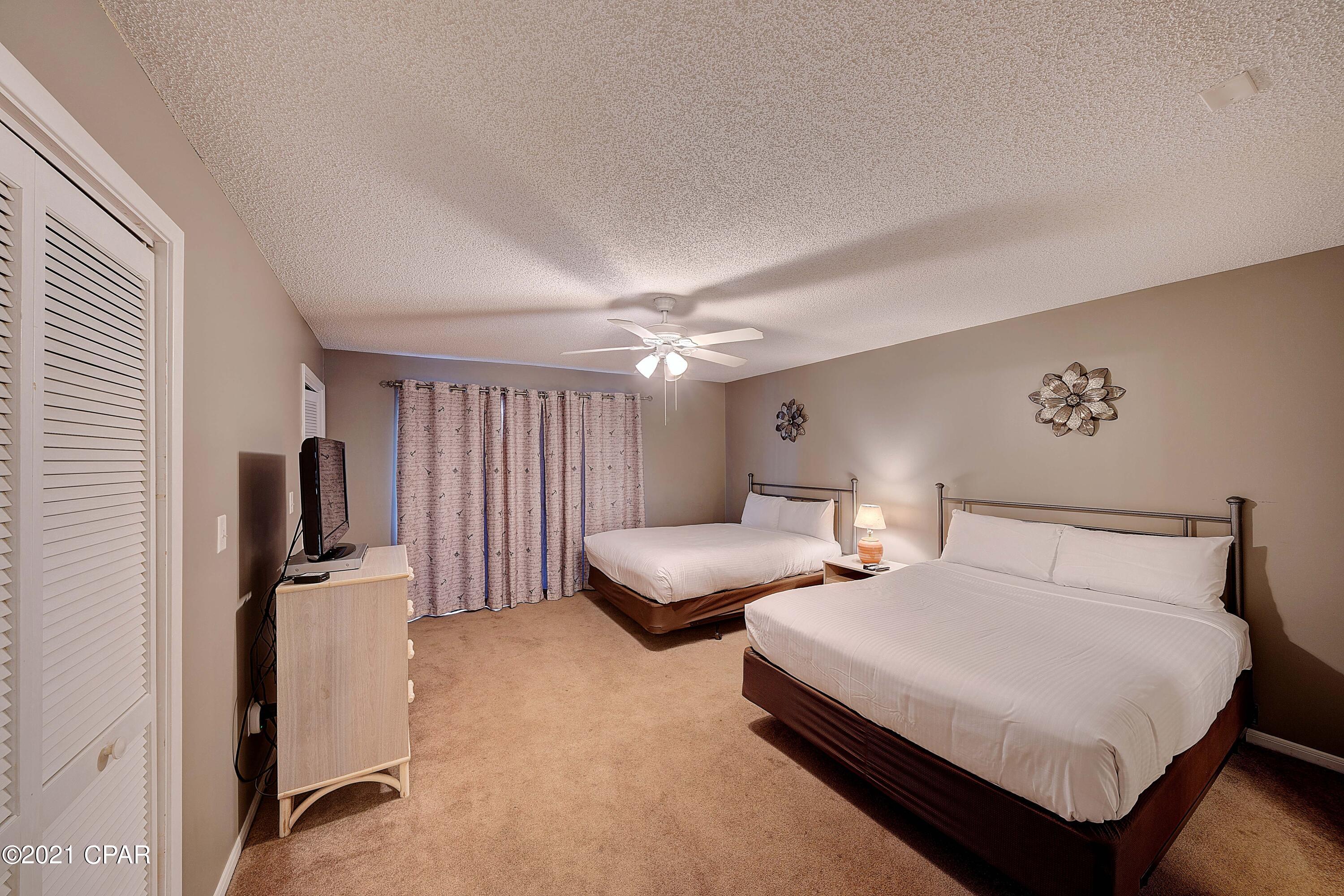 Edgewater Golf Villas V-C - Residential