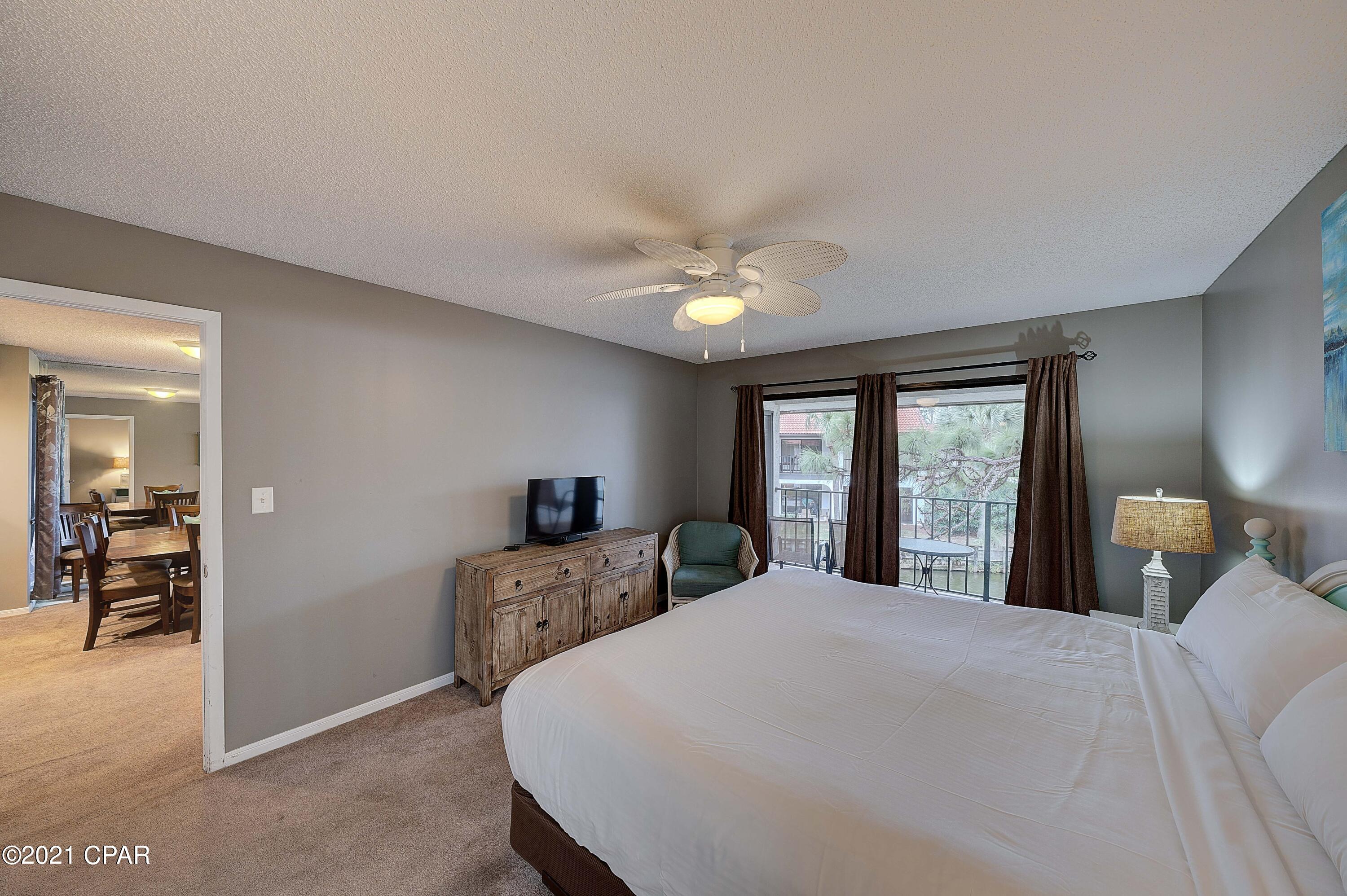 Edgewater Golf Villas V-C - Residential