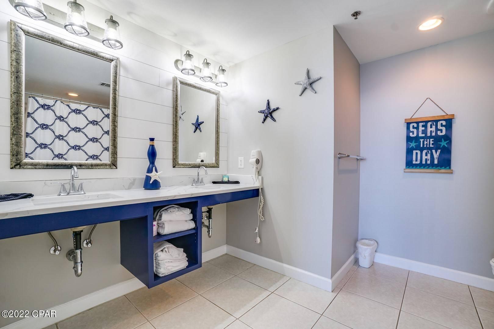 Splash Condo - Residential