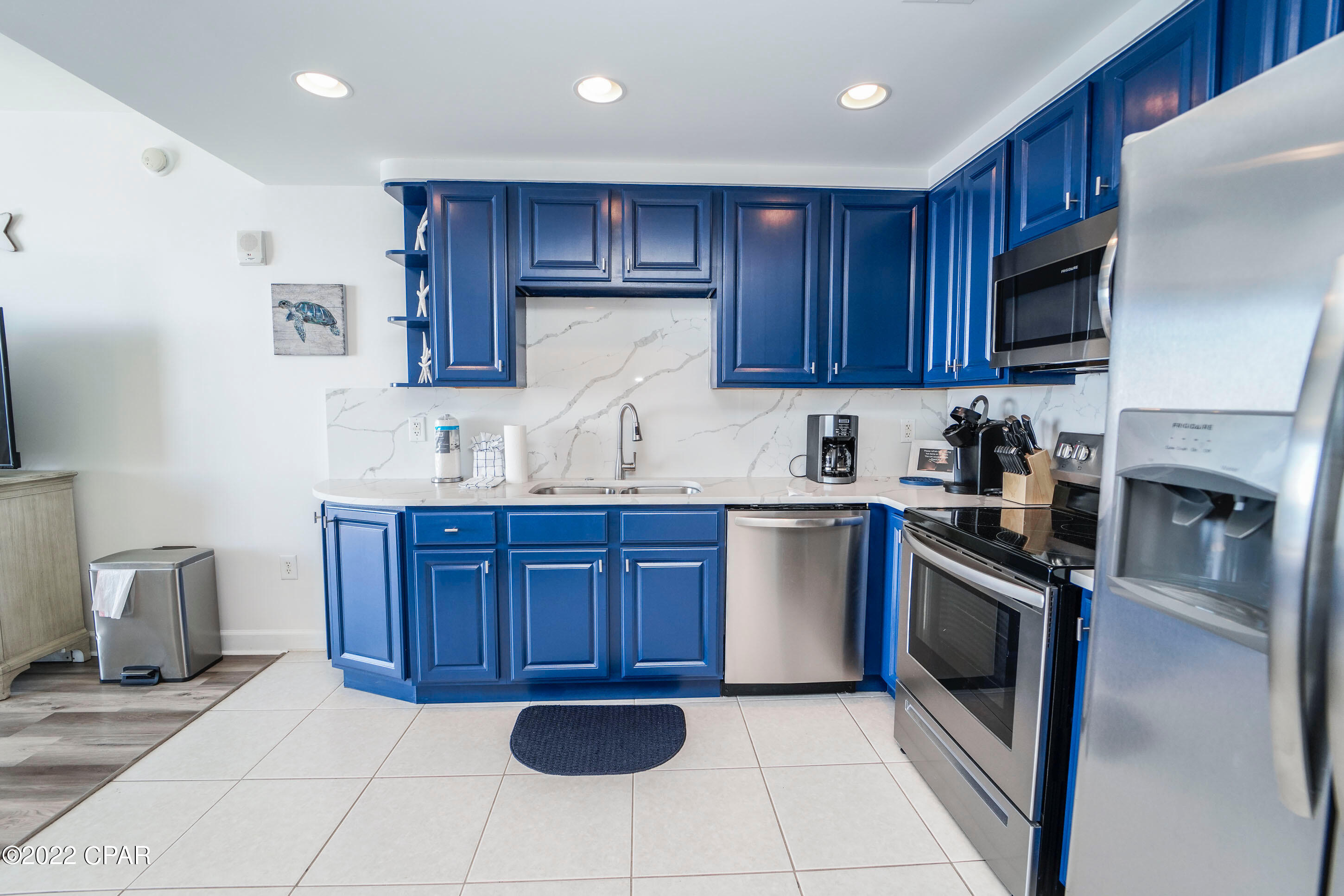 Splash Condo - Residential