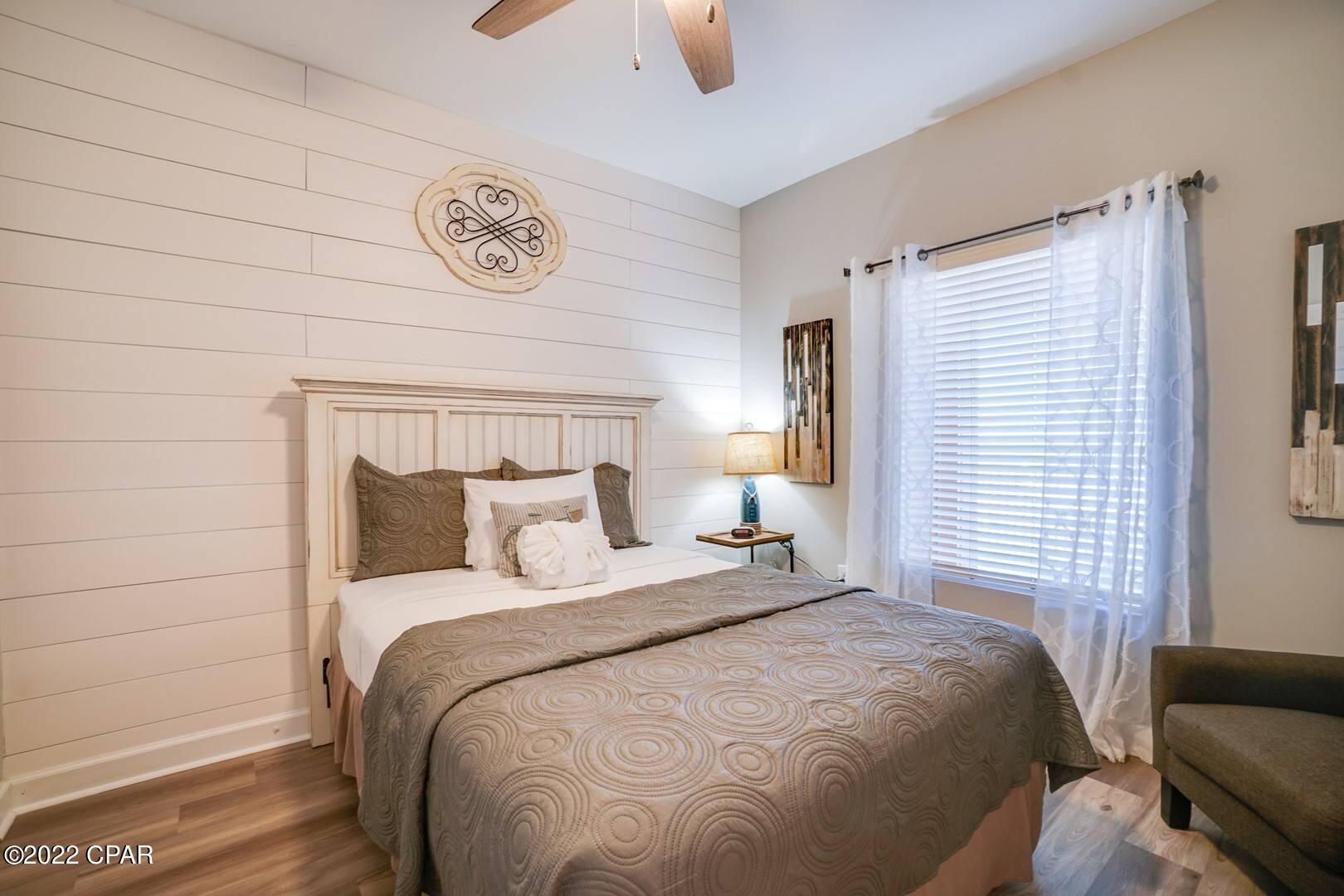 Splash Condo - Residential