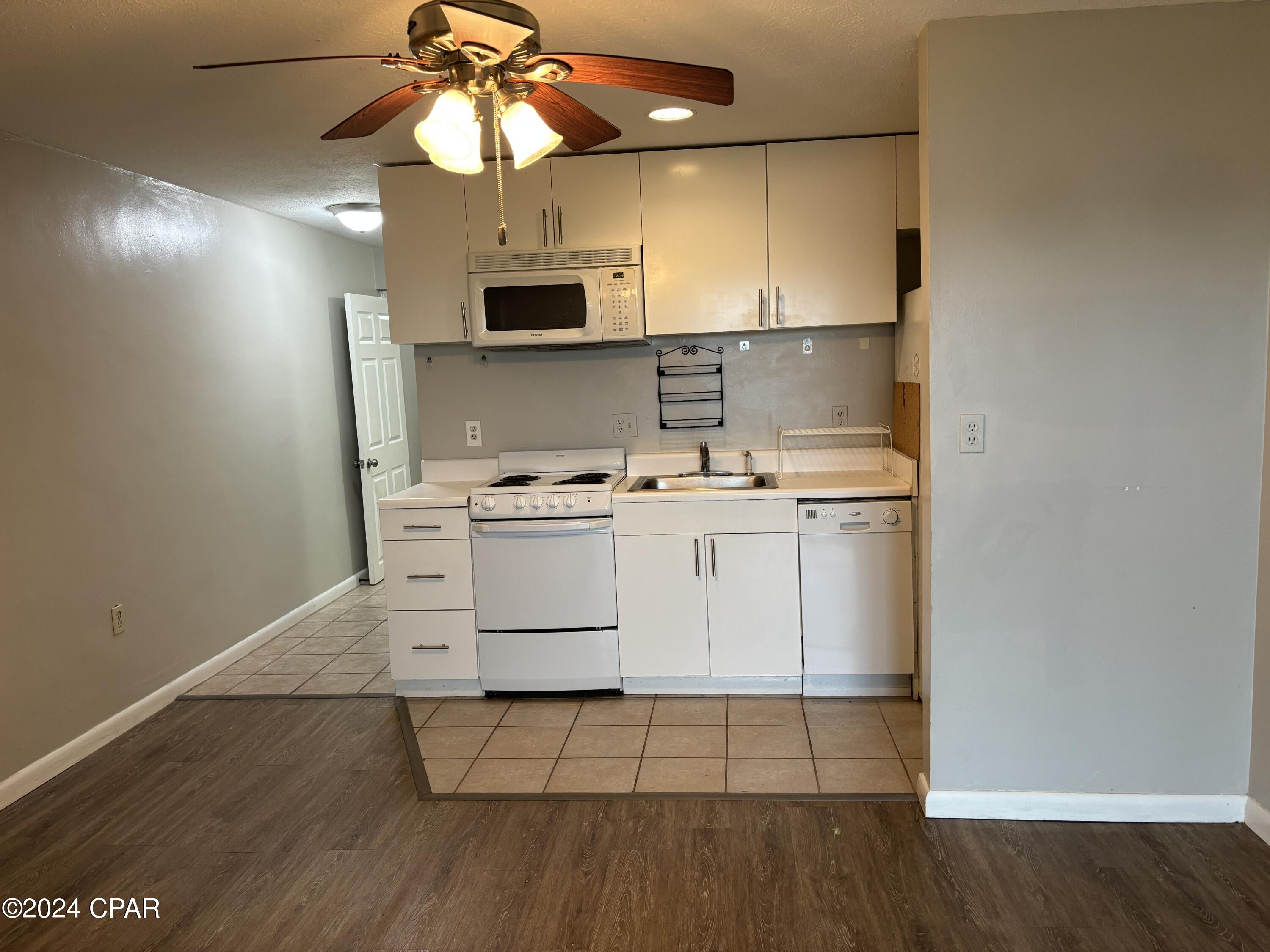 [No Recorded Subdiv] - Residential Lease