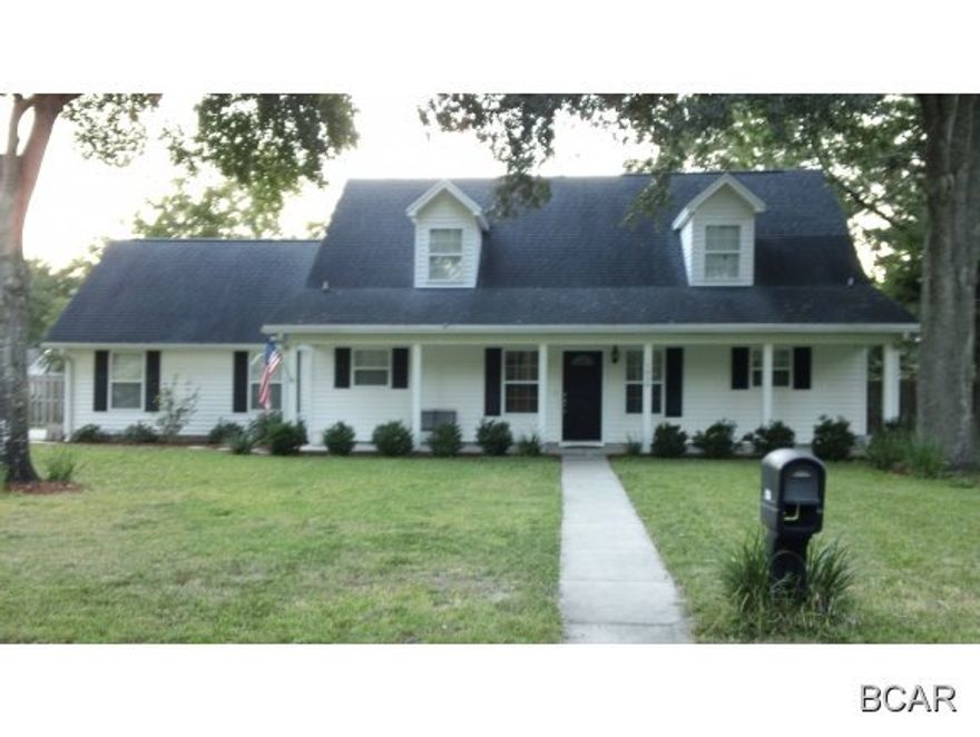 Great 4 BR House in Lynn Haven with fenced backyard and inground swimming pool. Updated kitchen. Master bedroom downstairs and 3 bedrooms upstairs. Pool service included.  Pet negotiable with $250.00 deposit