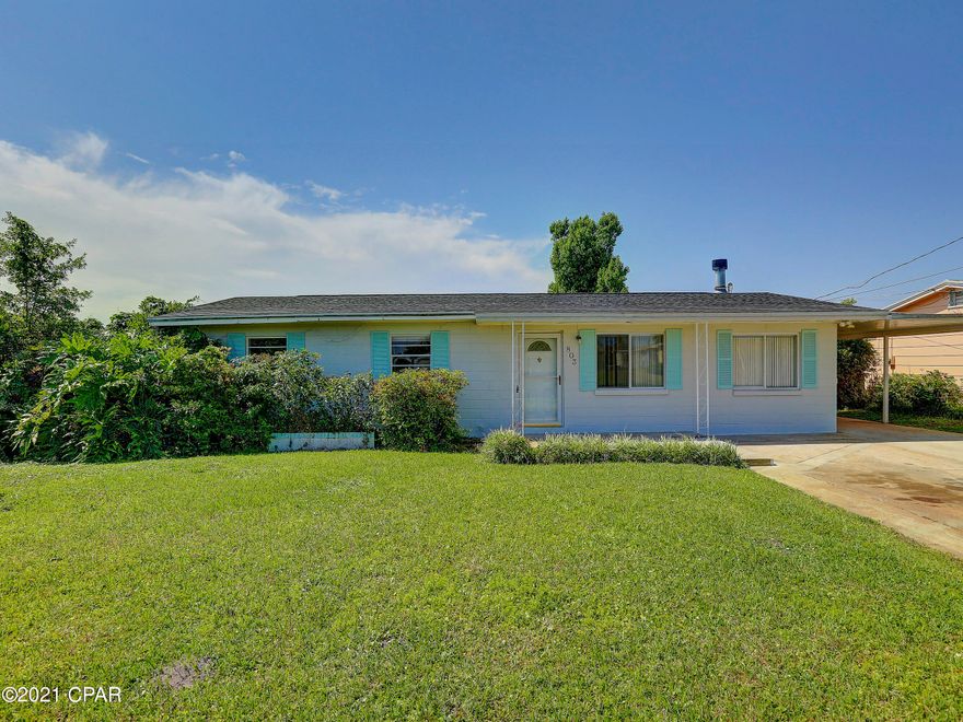 Great little florida cottage that has been remodeled since the hurricane. New, roof, showers, flooring and appliance. Conveniently located near schools and close proximity to Tyndall Air Force Base. Great home to live in or investment property!