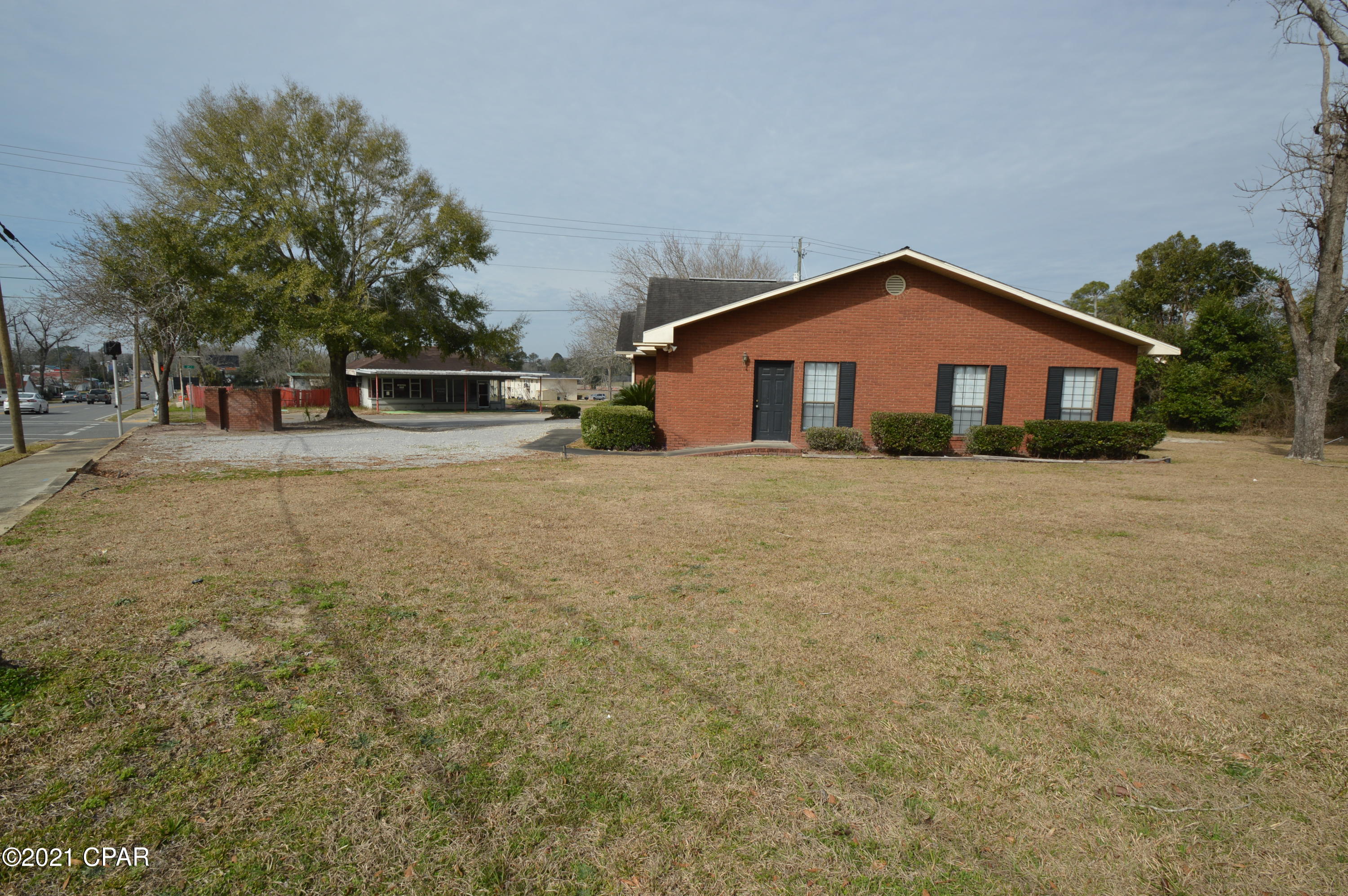 [No Recorded Subdiv] - Commercial Sale