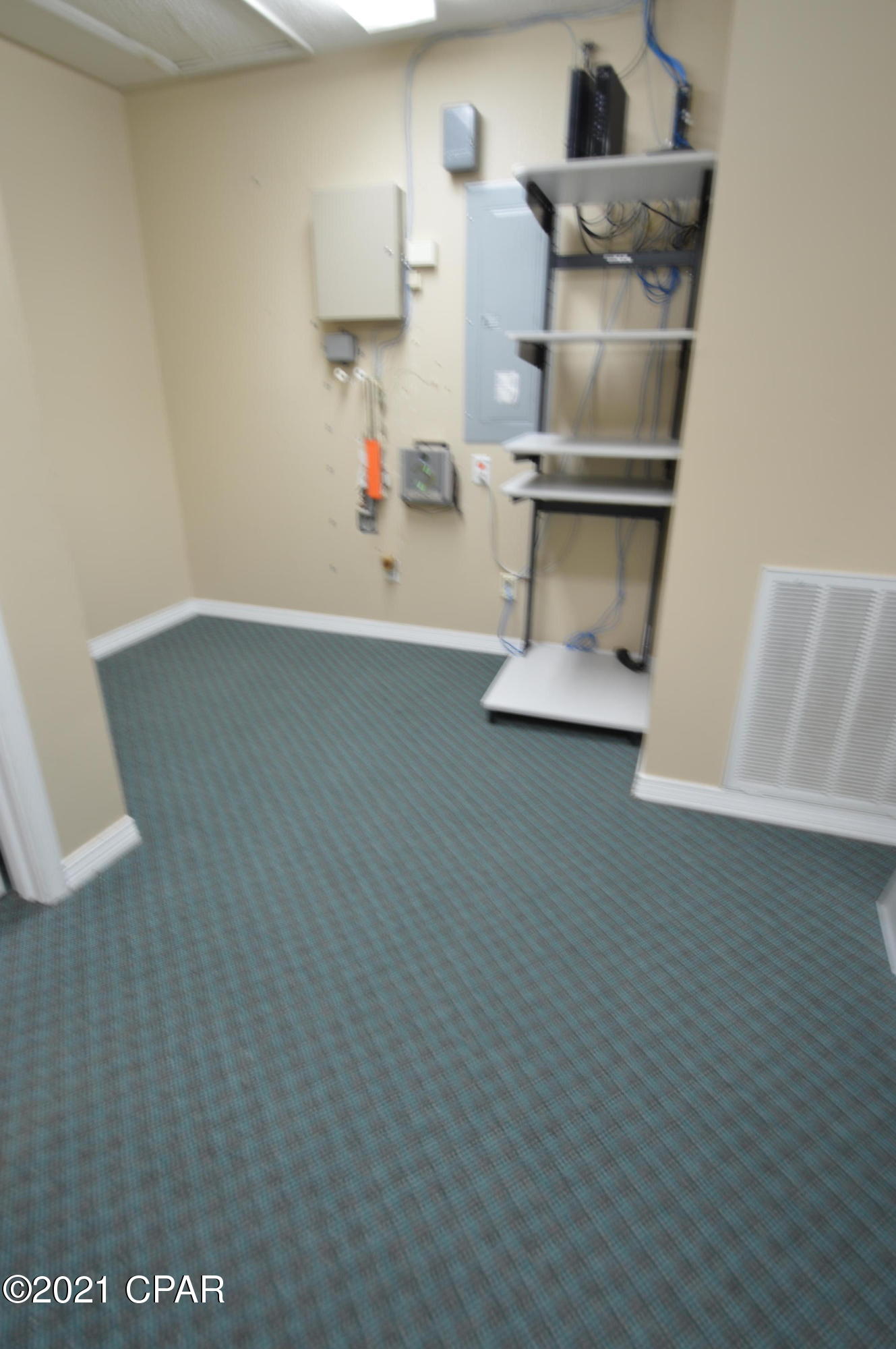 [No Recorded Subdiv] - Commercial Sale