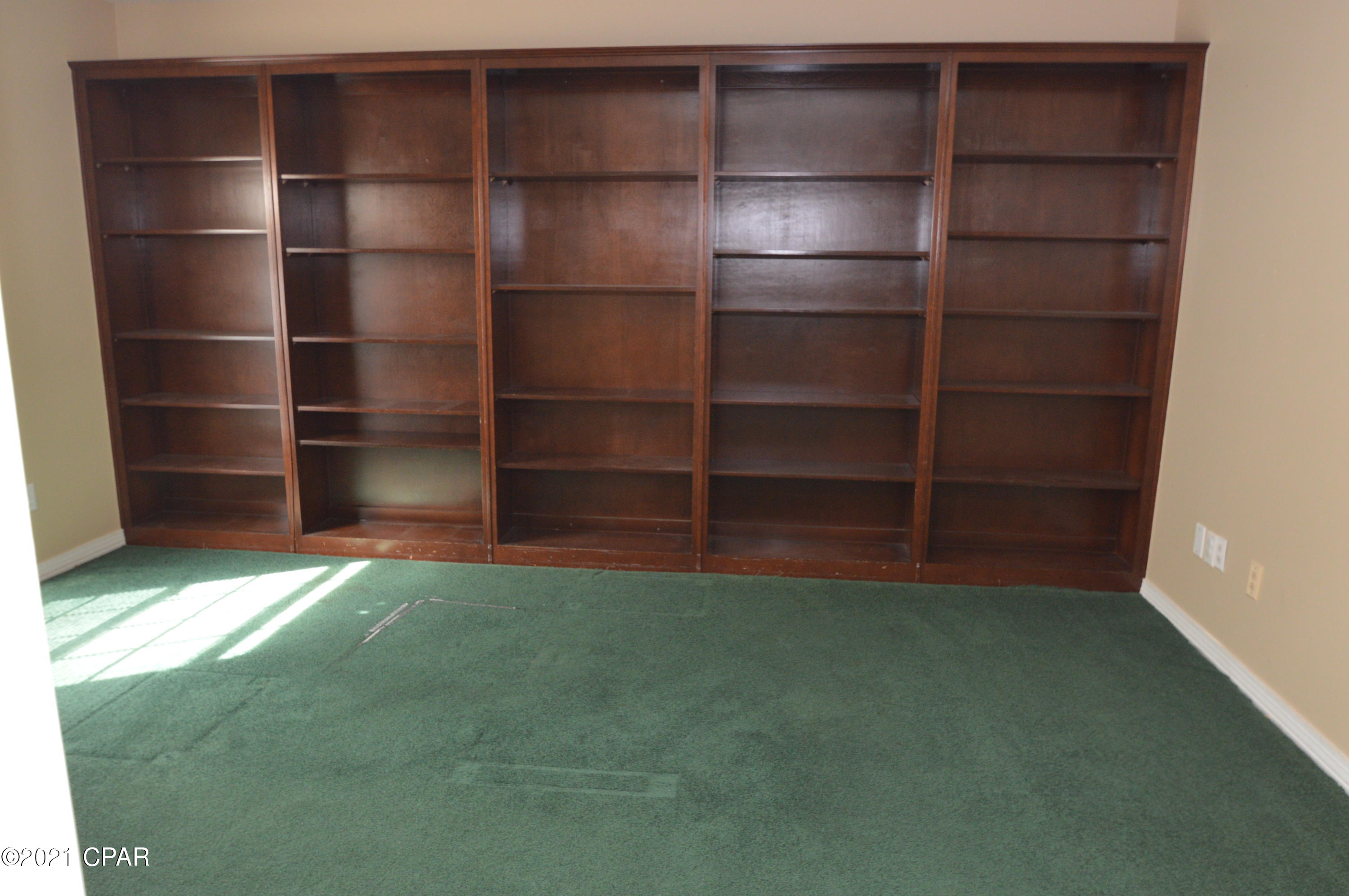 [No Recorded Subdiv] - Commercial Sale