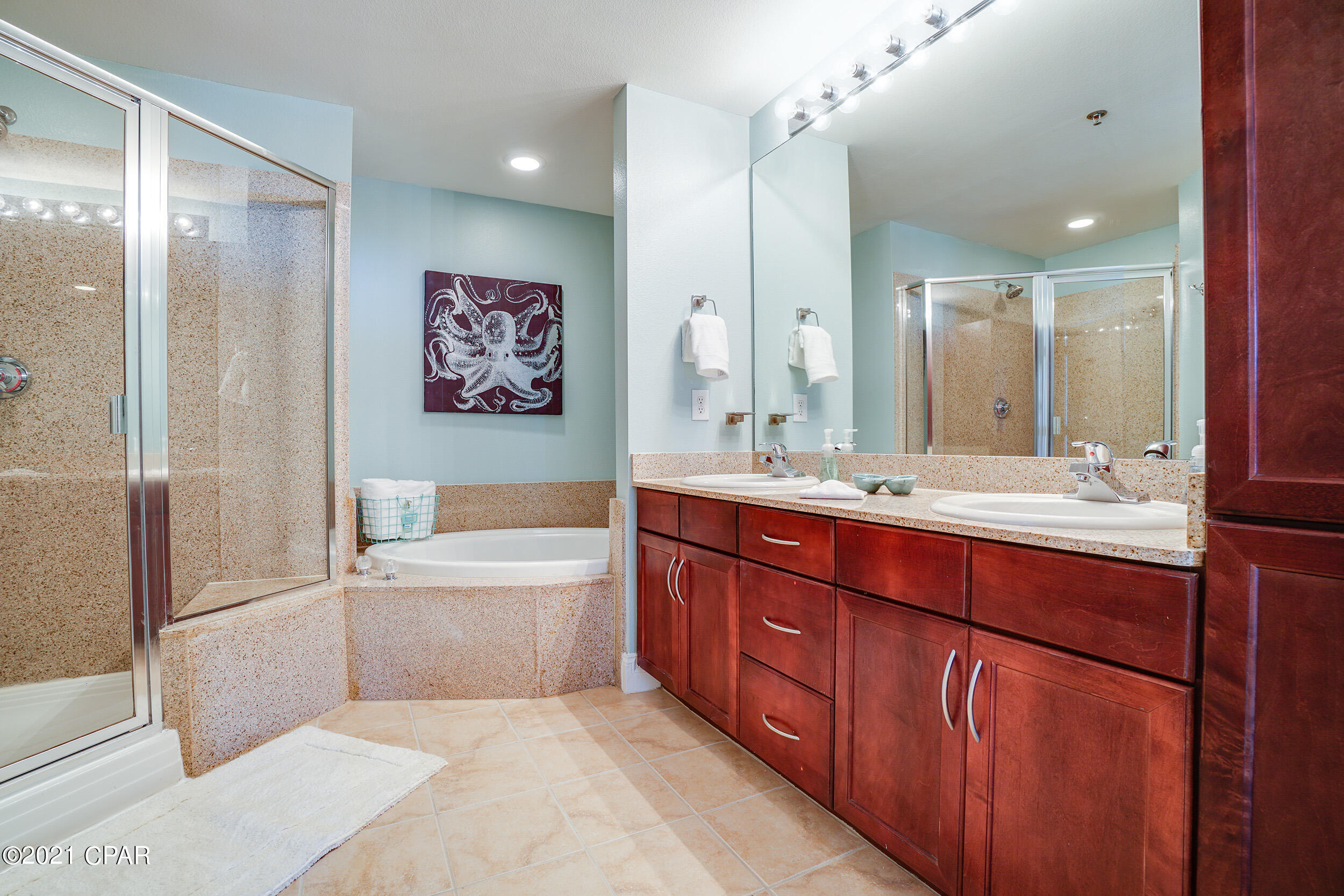 Laketown Wharf - Residential