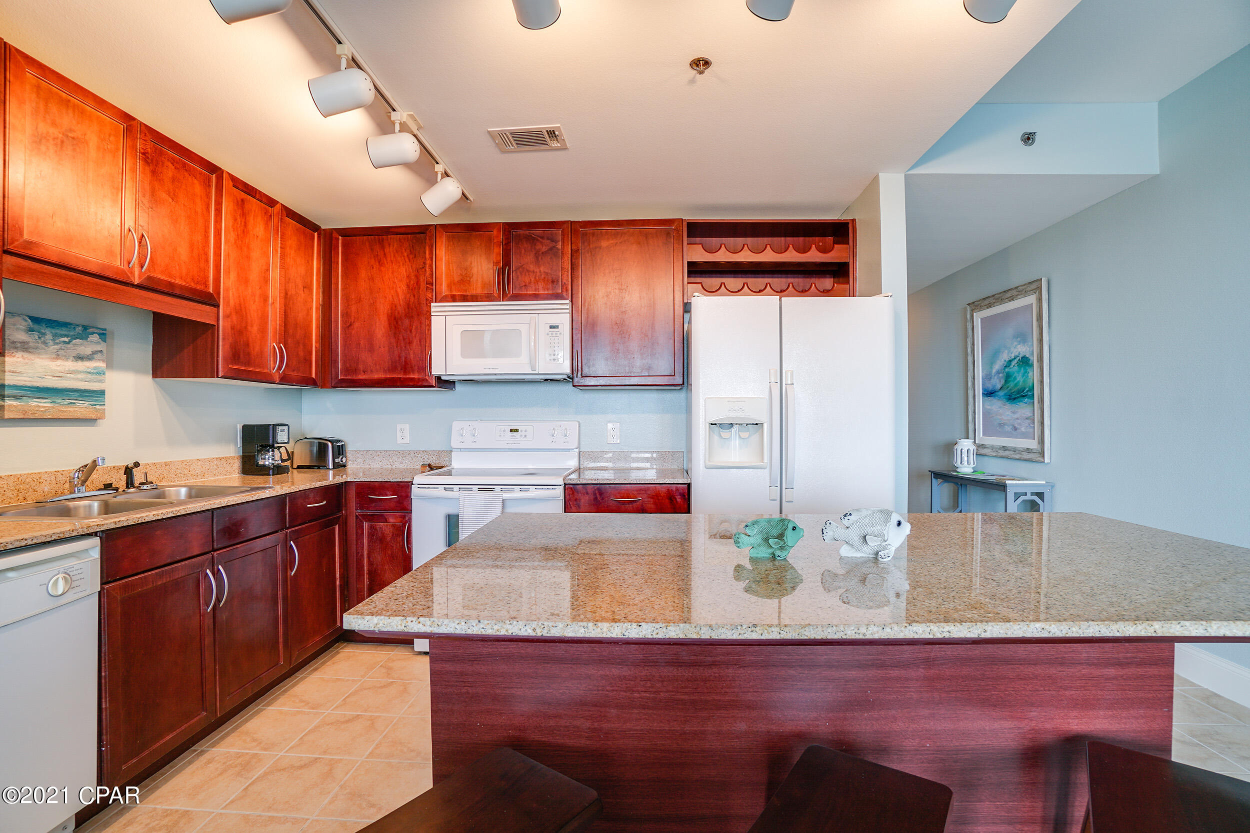 Laketown Wharf - Residential