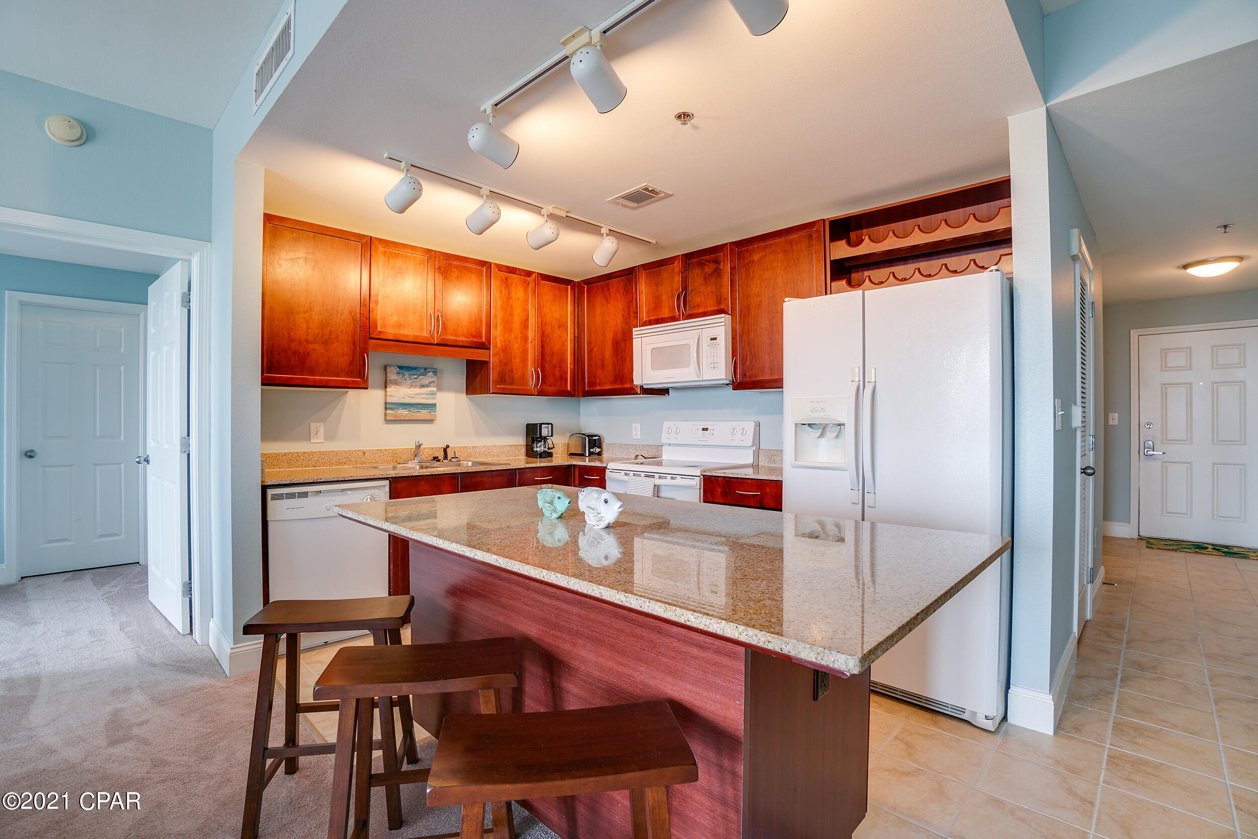 Laketown Wharf - Residential