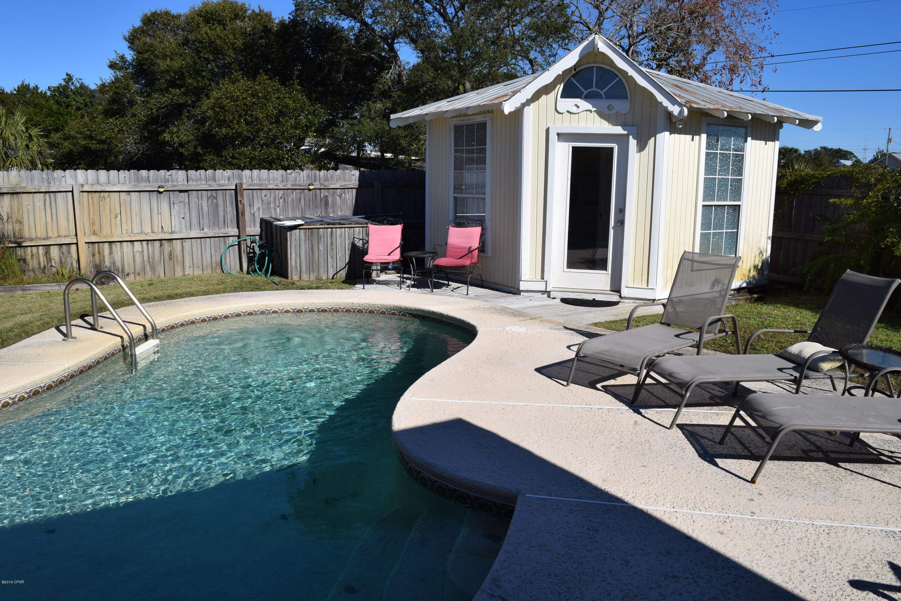 Laguna Beach Estates 7th Add - Residential