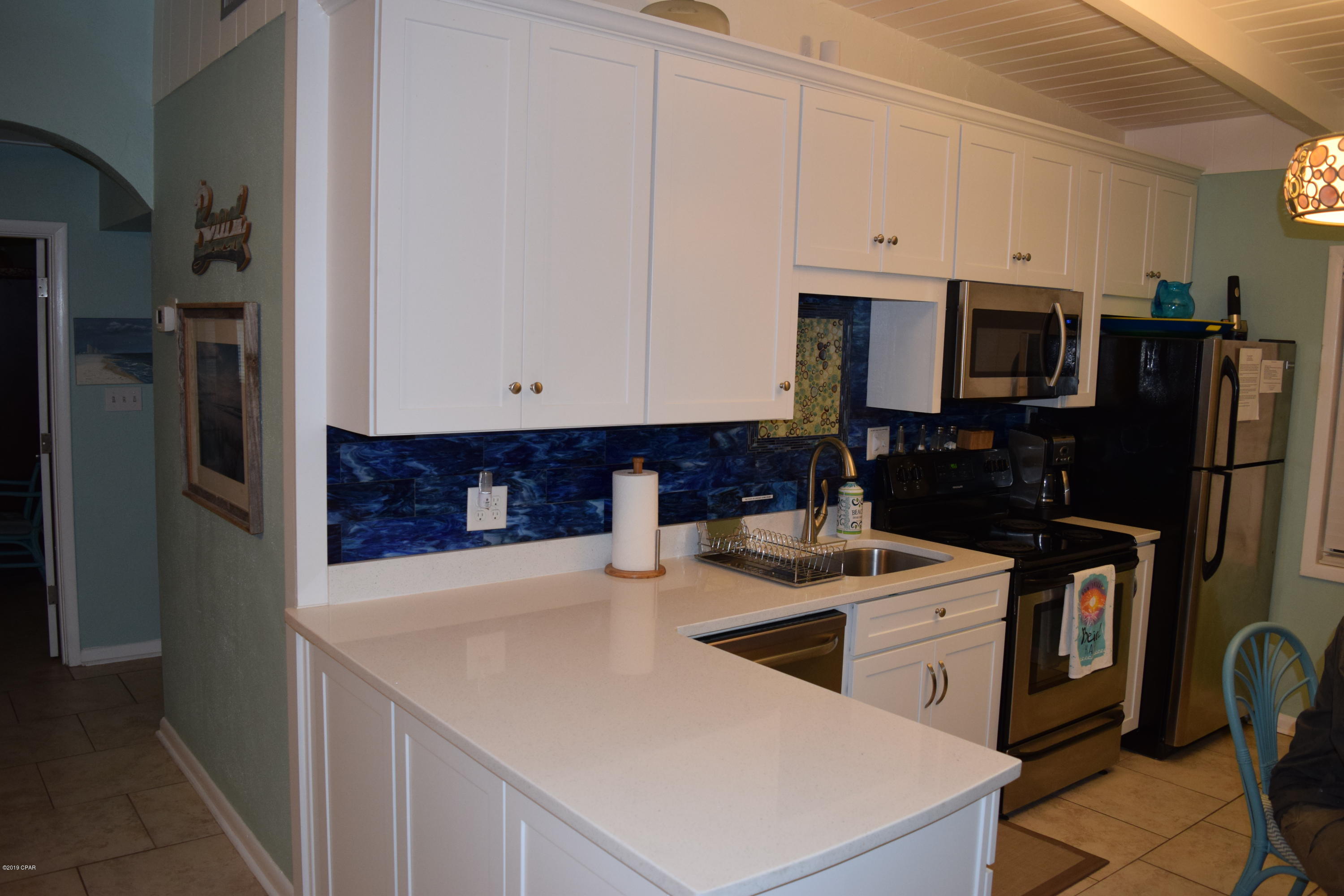 Laguna Beach Estates 7th Add - Residential