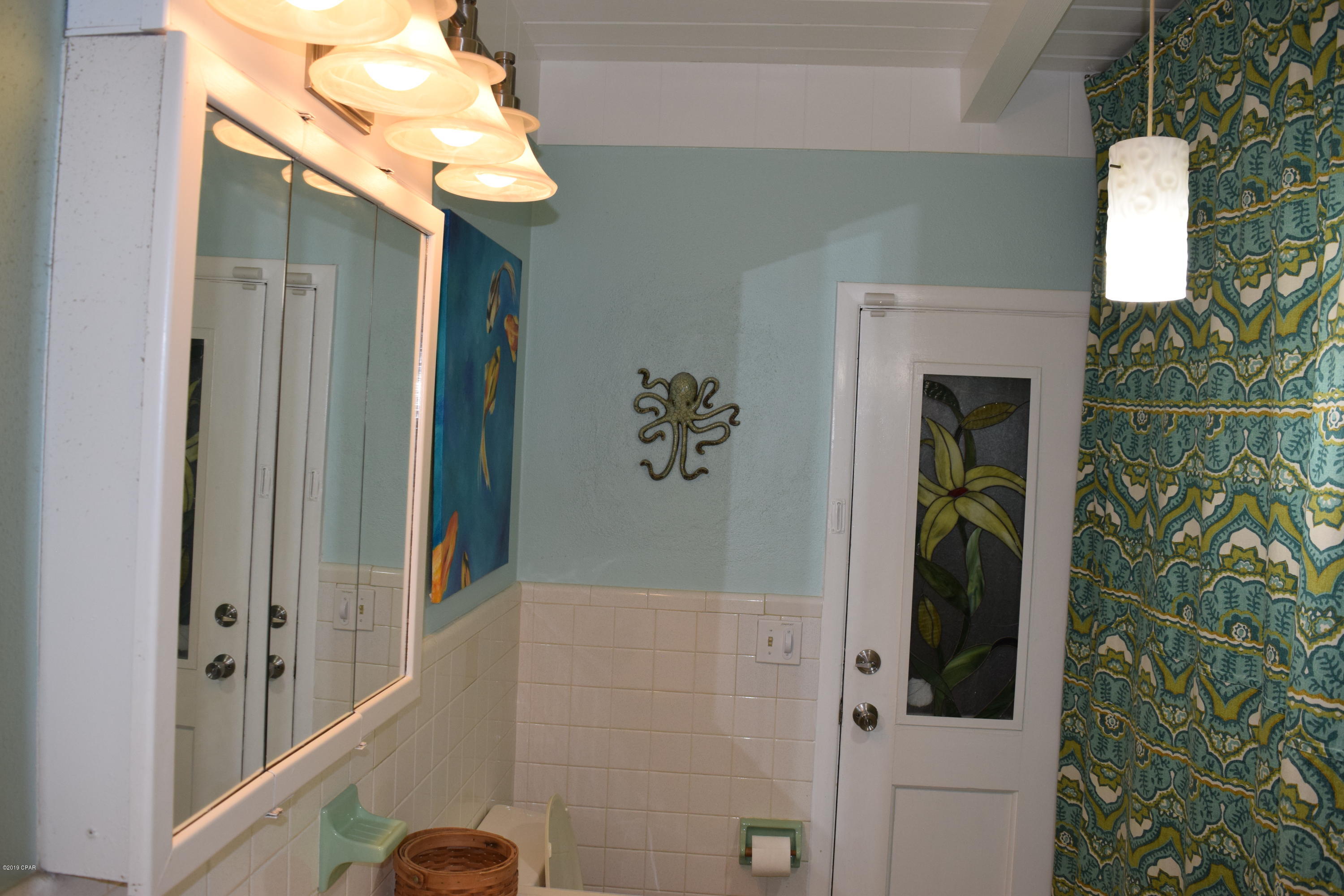 Laguna Beach Estates 7th Add - Residential