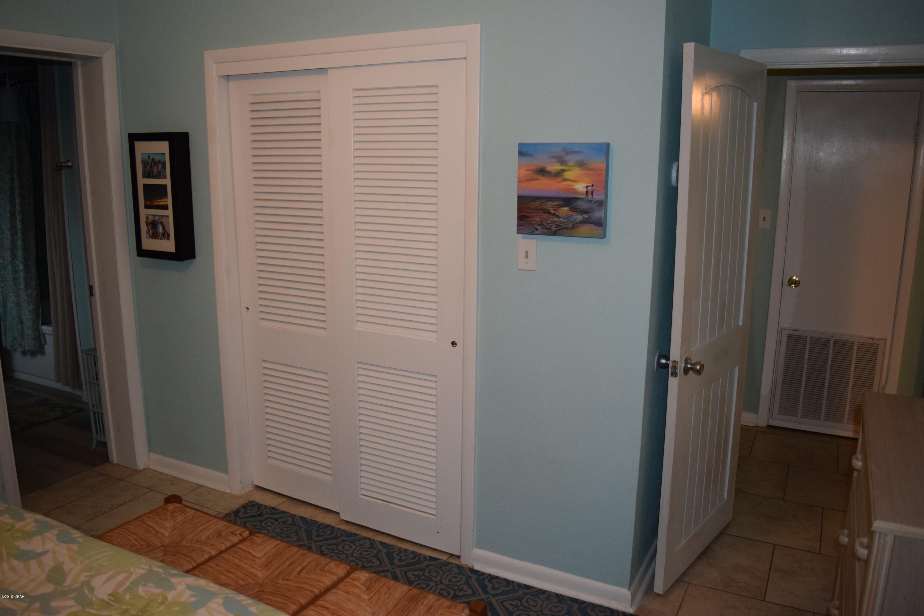 Laguna Beach Estates 7th Add - Residential