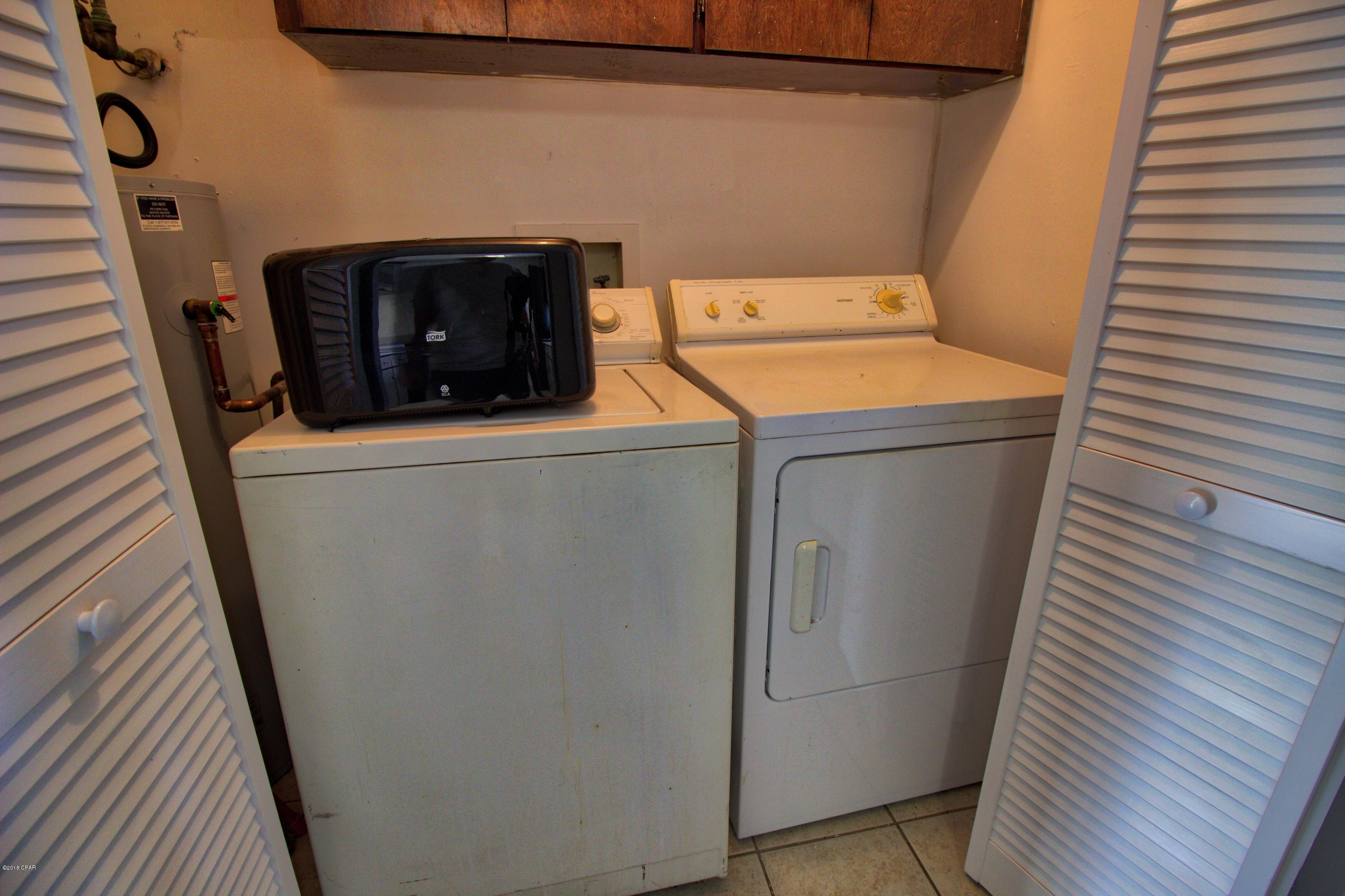 Holiday Beach Unit 8 - Residential Lease