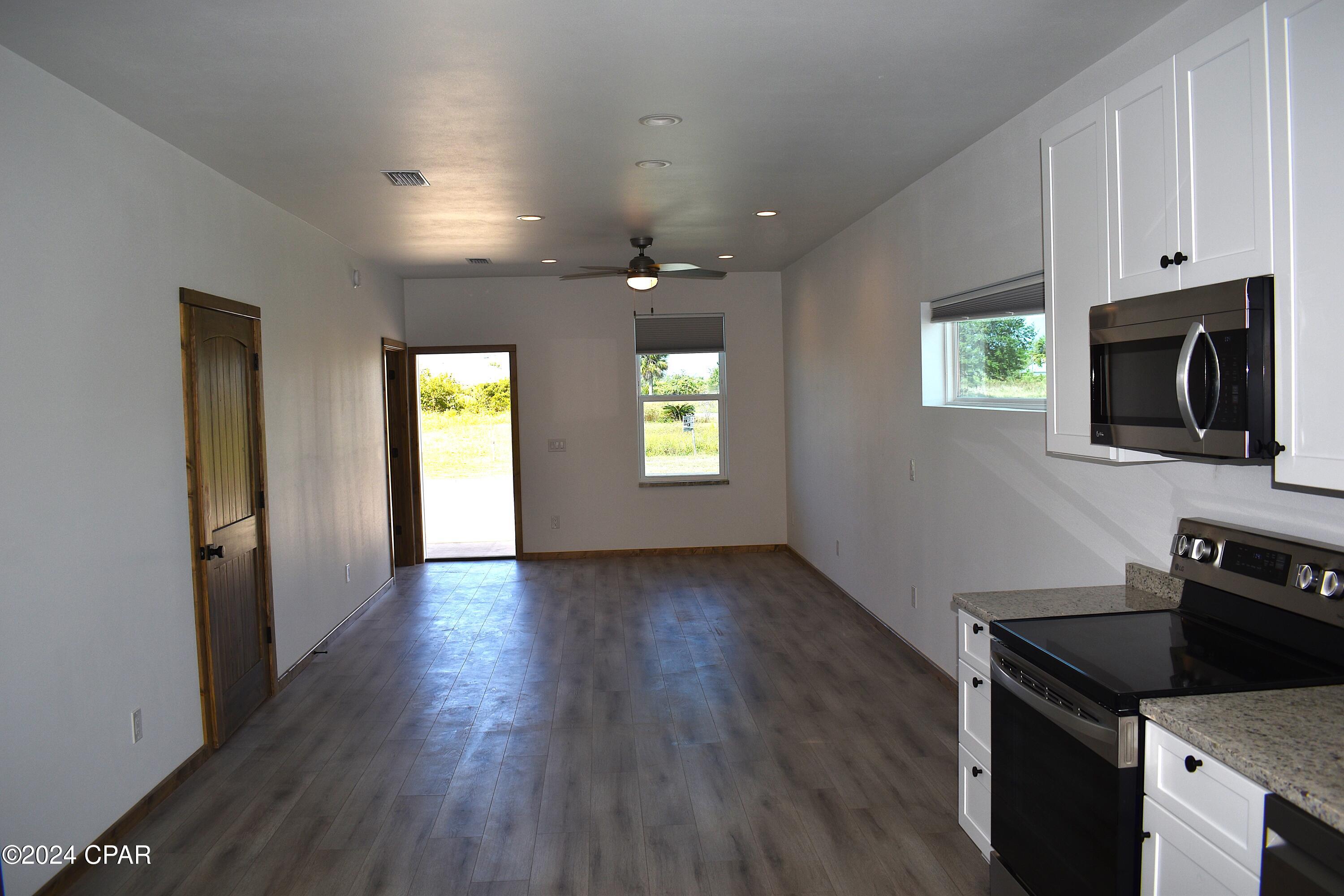 [No Recorded Subdiv] - Residential Lease