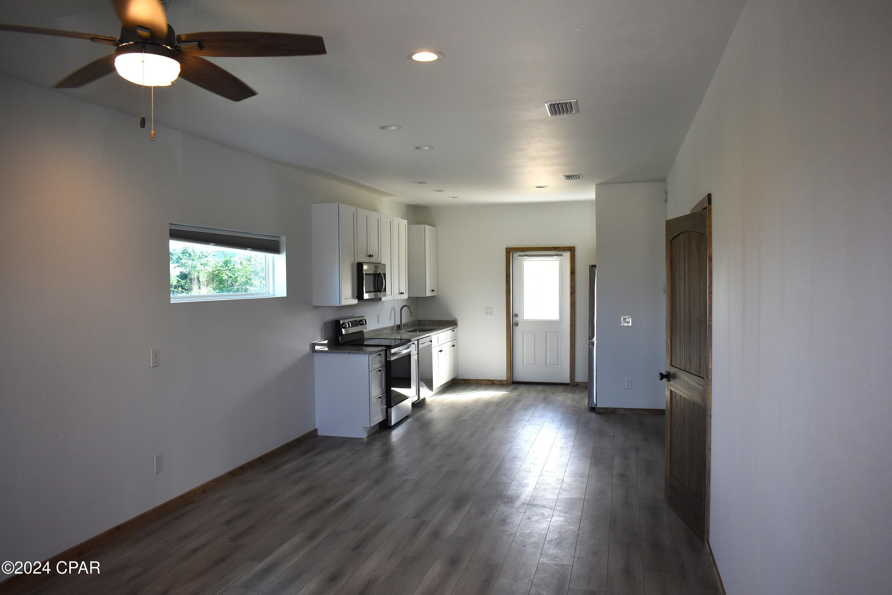 [No Recorded Subdiv] - Residential Lease