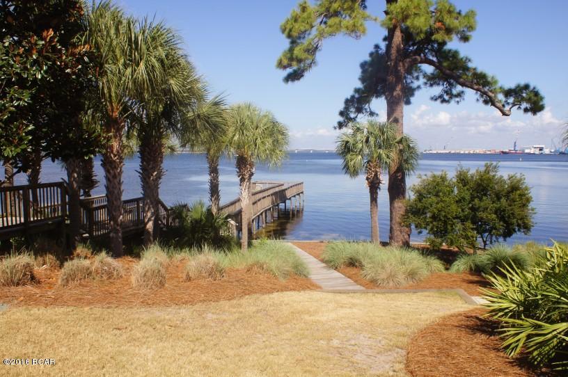 Magnolia Bay Club - Residential