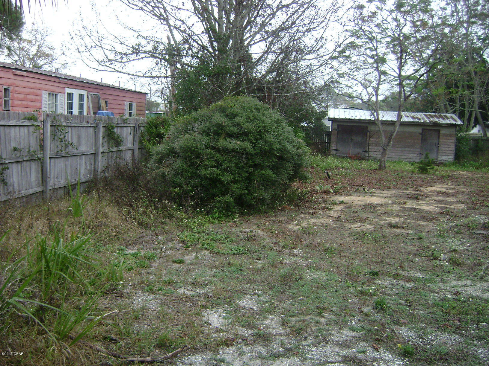 Bahama Heights - Land