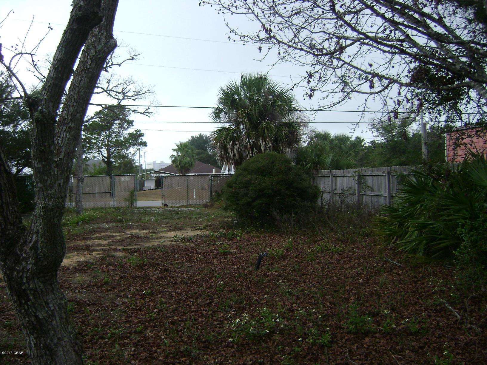 Bahama Heights - Land