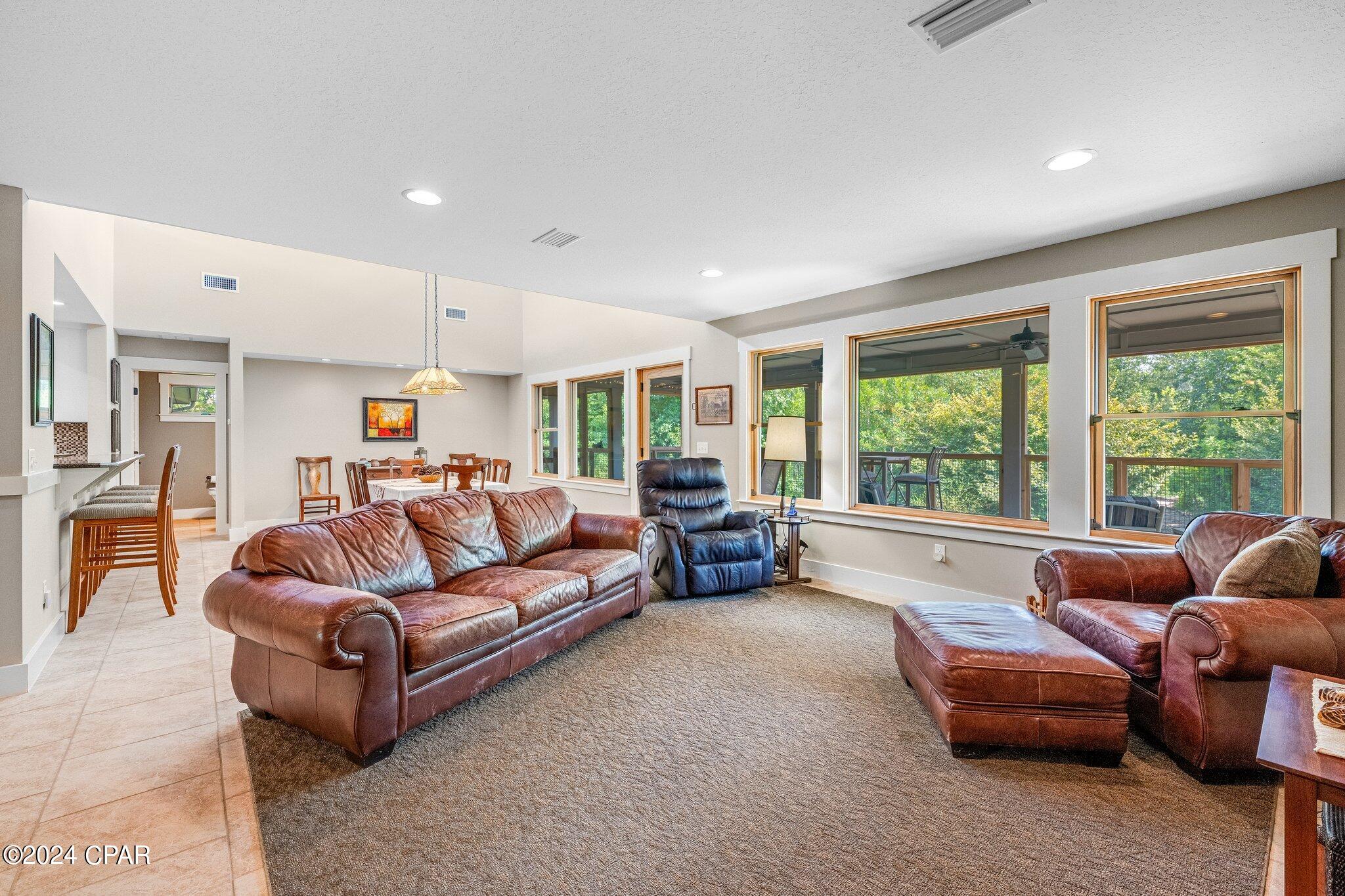 Lake Forest Estates - Residential