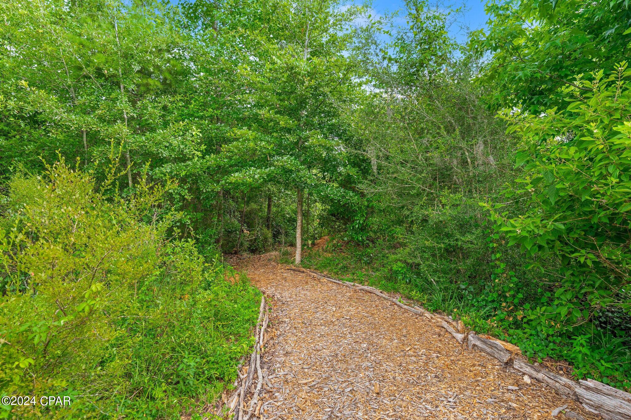 Lake Forest Estates - Residential