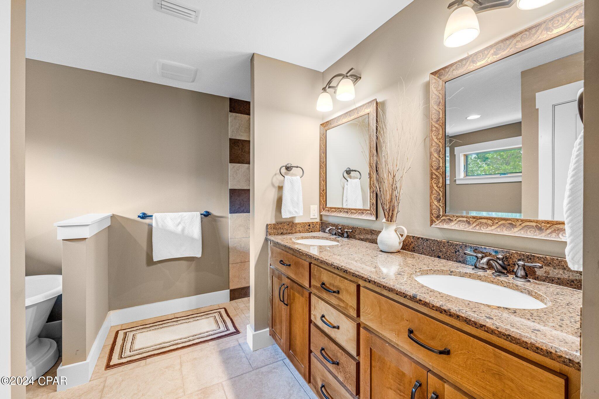 Lake Forest Estates - Residential