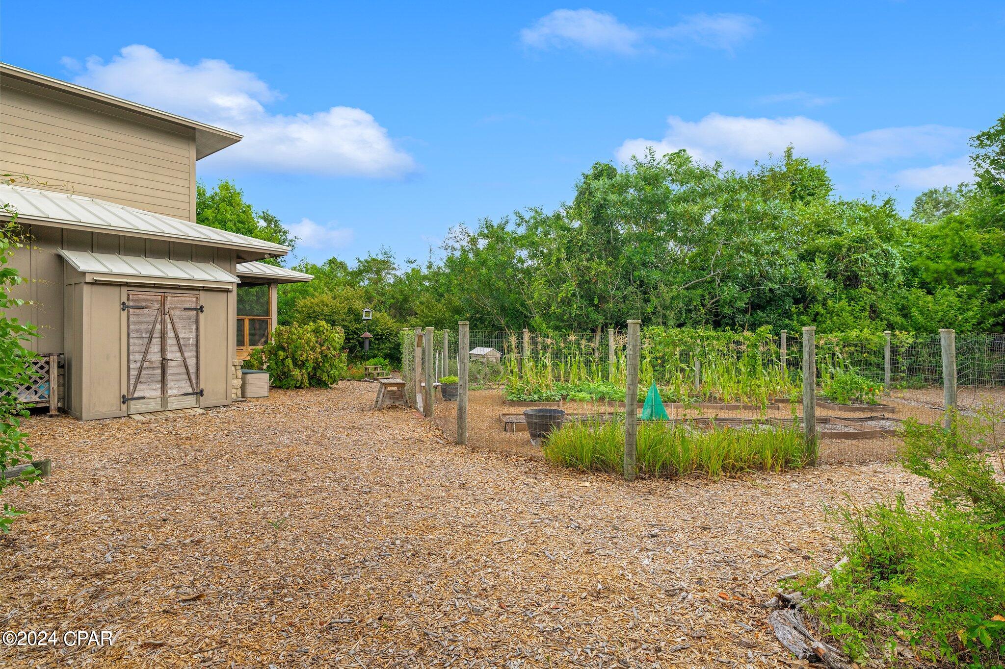 Lake Forest Estates - Residential