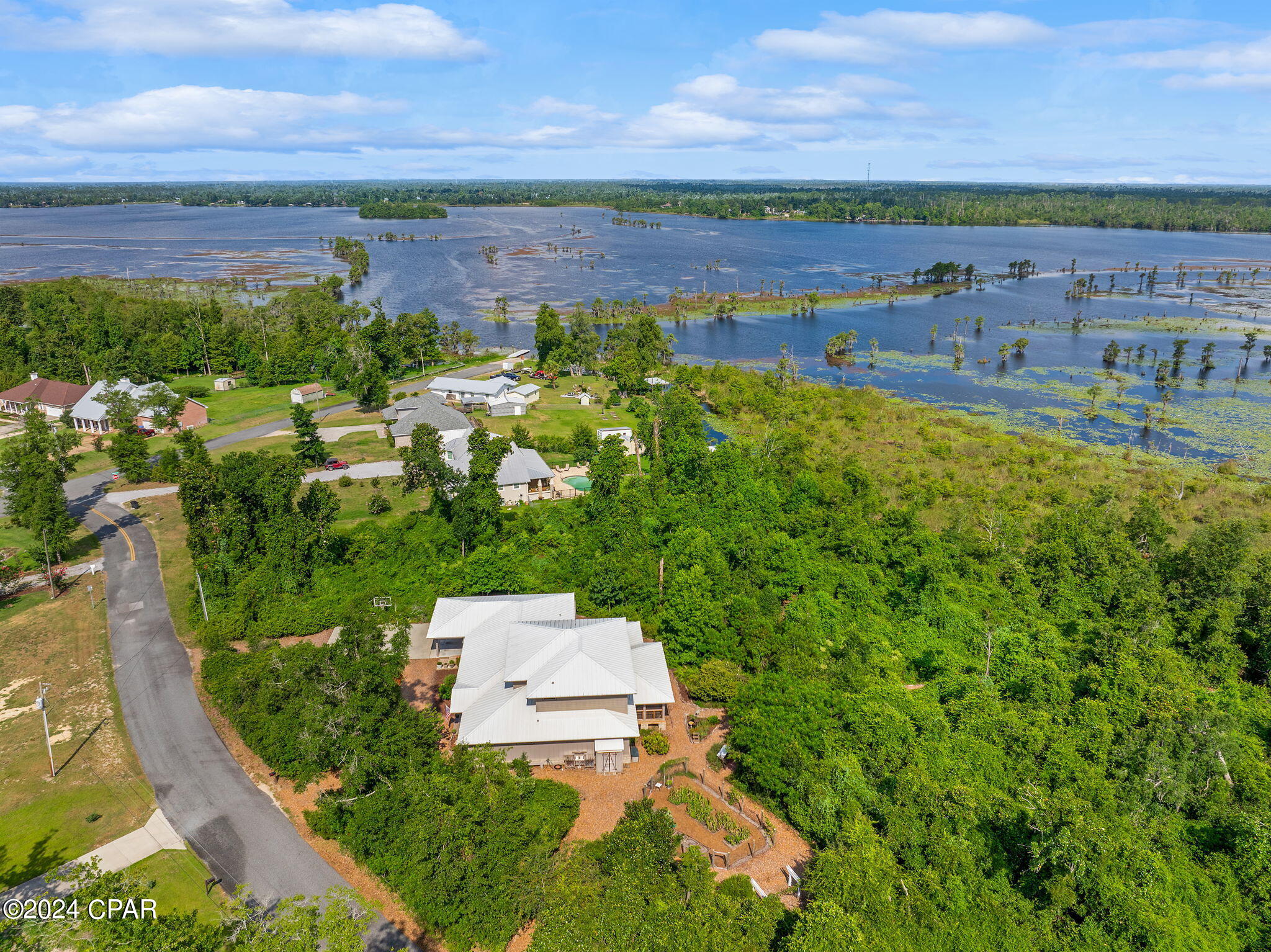 Lake Forest Estates - Residential