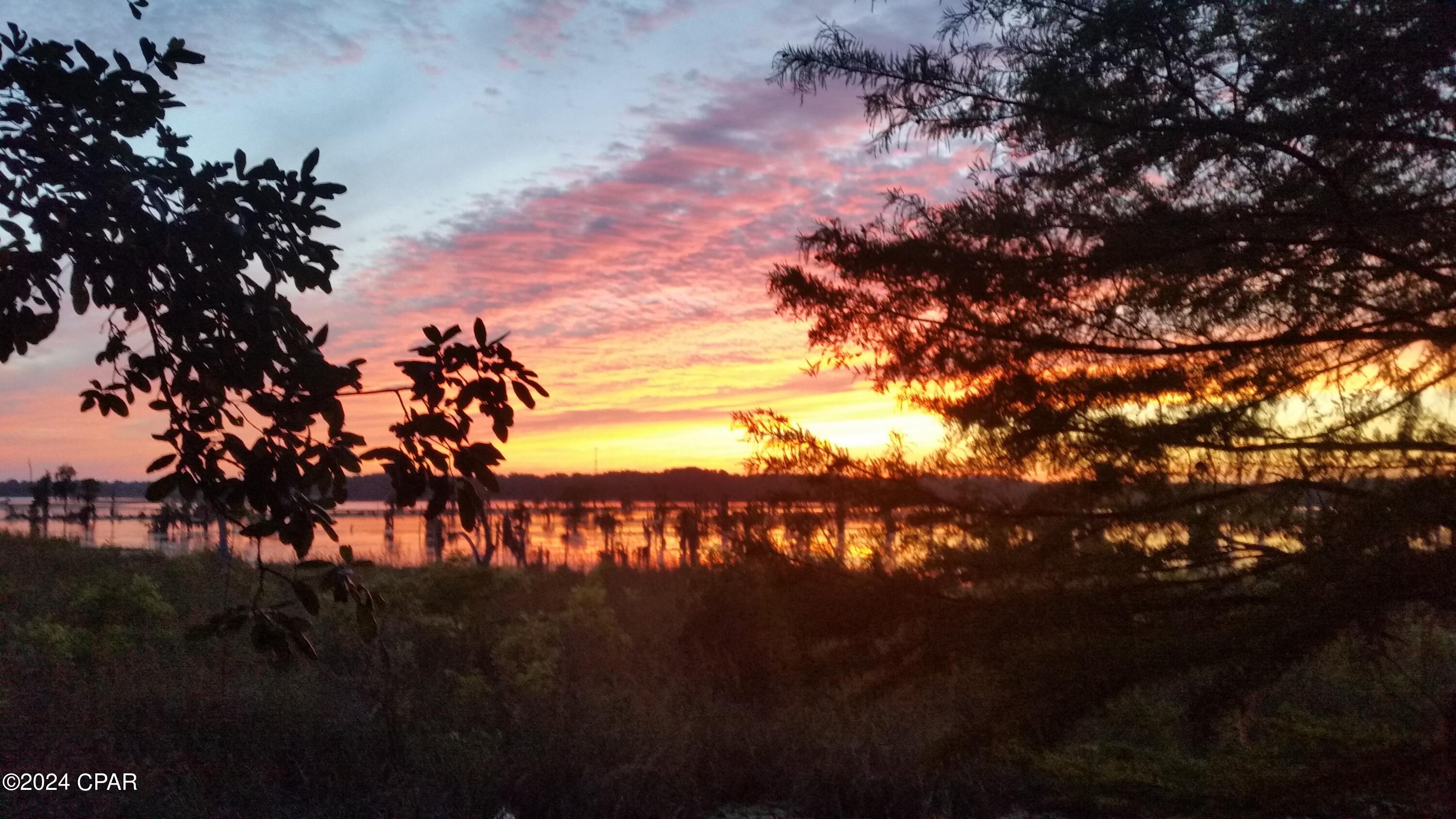 Lake Forest Estates - Residential