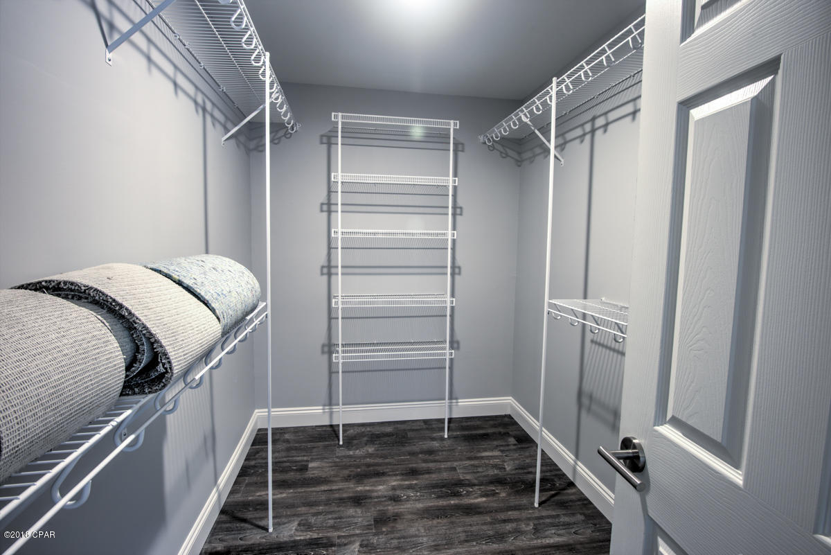 Pretty Bayou Island - Residential