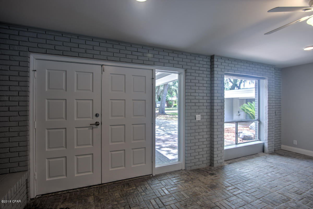 Pretty Bayou Island - Residential