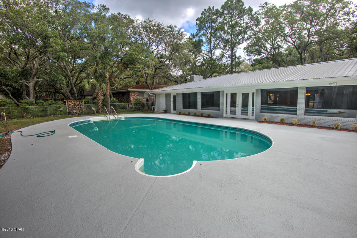 Pretty Bayou Island - Residential