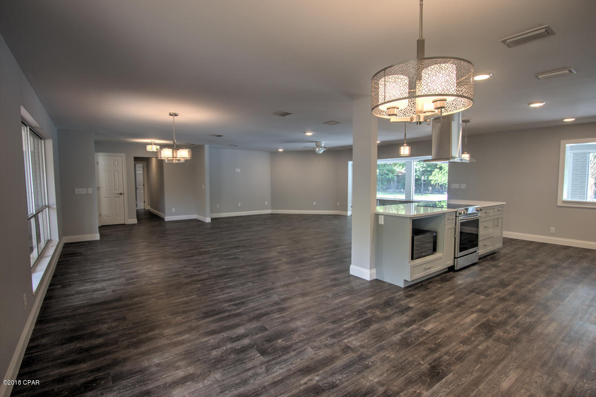 Pretty Bayou Island - Residential