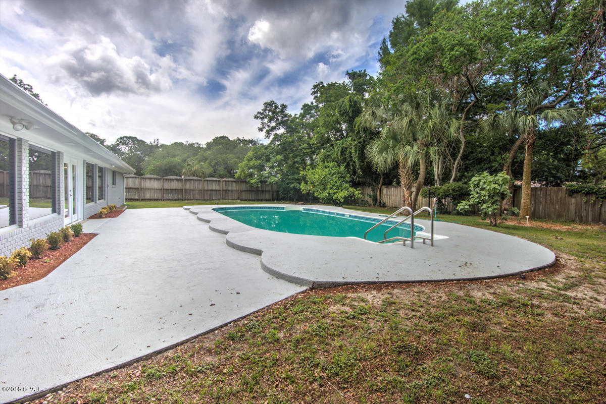 Pretty Bayou Island - Residential