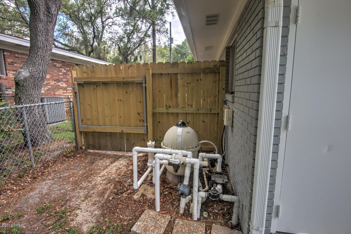 Pretty Bayou Island - Residential