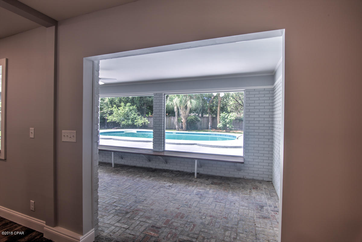 Pretty Bayou Island - Residential