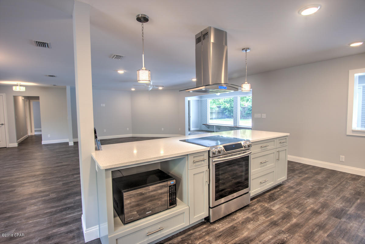 Pretty Bayou Island - Residential