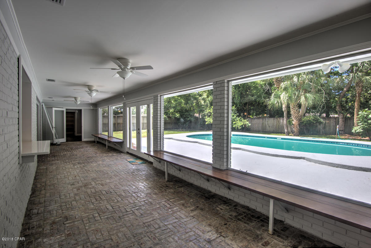 Pretty Bayou Island - Residential