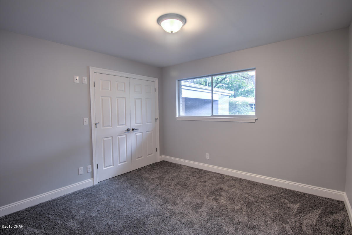 Pretty Bayou Island - Residential