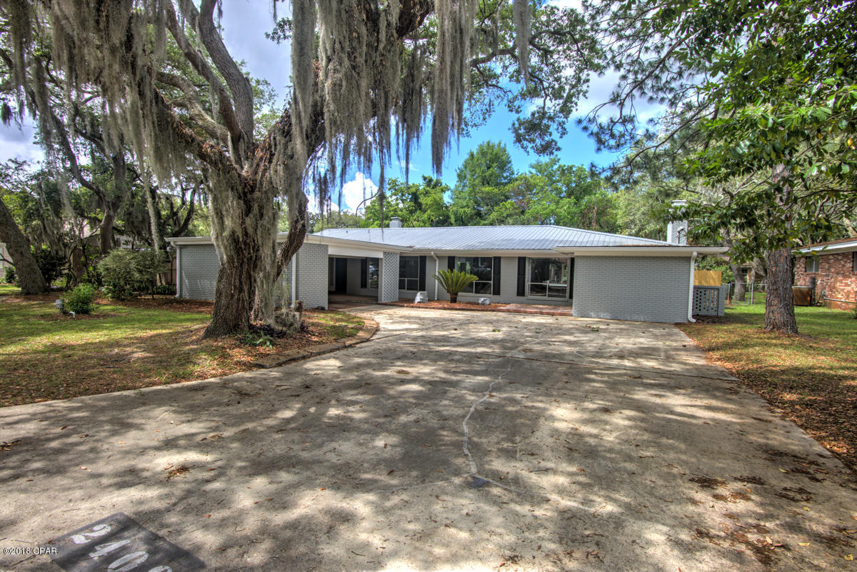 Pretty Bayou Island - Residential